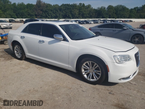 2020 Chrysler 300 Limited with VIN 2C3CCAEG5LH124463, listed as a Copart auction lot 67393734 with 104,833 mi miles and Salvage Title. Bid and sale history available at DreamBid. Image 4.