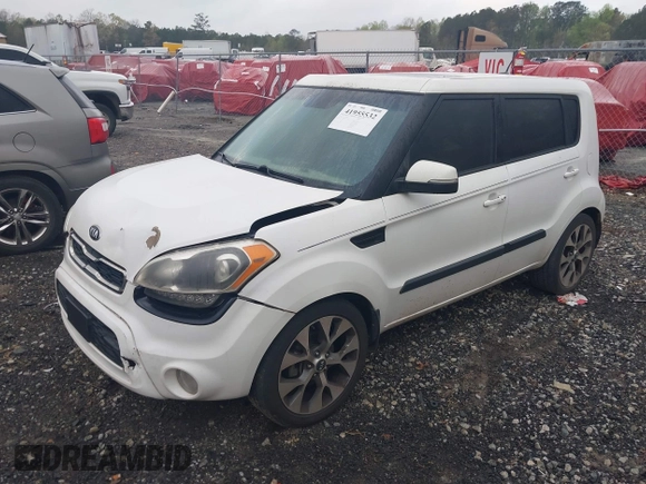 2013 Kia Soul ! with VIN KNDJT2A64D7570378, listed as a IAAI auction lot 41955532 with 214,564 mi miles. Bid and sale history available at carsss.com. Image 17.