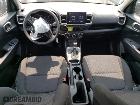 2022 Hyundai Venue SE with VIN KMHRB8A37NU156301, listed as a Copart auction lot 58403375 with 146,774 mi miles and Salvage title. Bid and sale history available at DreamBid. Image 8.