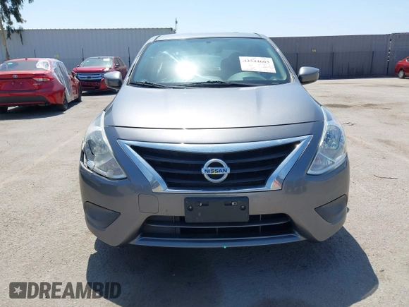 2016 Nissan Versa S z VIN 3N1CN7AP1GL910226, wystawiony jako IAAI lot #42544603 z przebiegiem 128 501 mil mil oraz . Historia ofert i sprzedaży dostępna na DreamBid. Obrazek 12.