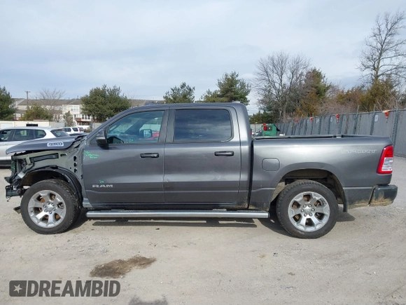2022 Ram 1500 Big Horn z VIN 1C6SRFFT4NN381744, wystawiony jako IAAI lot #41621744 z przebiegiem 48 414 mil mil oraz . Historia ofert i sprzedaży dostępna na DreamBid. Obrazek 14.