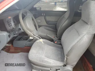 1990 Geo Metro z VIN JG1MR2462LK718930, wystawiony jako Copart lot #57726315 z przebiegiem 72 234 mil mil oraz Tytuł czysty. Historia ofert i sprzedaży dostępna na DreamBid. Obrazek 7.