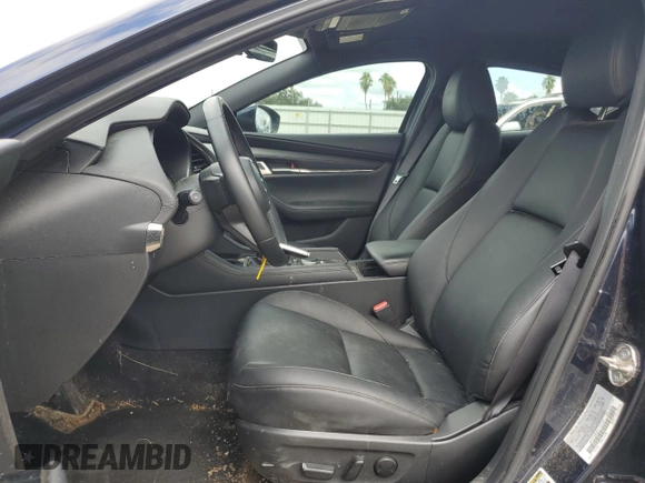2019 Mazda Mazda3 Hatchback w/Preferred Pkg with VIN JM1BPBMM8K1137763, listed as a Copart auction lot 71498474 with 27,825 mi miles and Salvage Title. Bid and sale history available at carsss.com. Image 7.