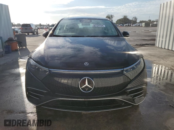 2022 Mercedes-Benz EQS with VIN W1KCG2DB9NA019296, listed as a Copart auction lot 52124734 with 4,651 mi miles. Bid and sale history available at carsss.com. Image 5.