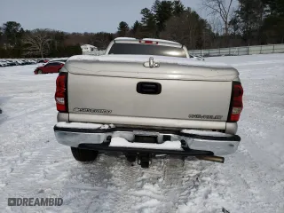 2004 Chevrolet Silverado 1500 LS with VIN 2GCEK19T941221707, listed as a Copart auction lot 43870965 with 229,156 mi miles and Clean Title. Bid and sale history available at carsss.com. Image 6.