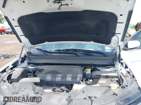 2020 Jeep Cherokee Latitude Plus with VIN 1C4PJLLB2LD592959, listed as a IAAI auction lot 42491266 with 74,609 mi miles and . Bid and sale history available at DreamBid. Image 10.