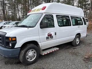 2014 Ford Econoline Cargo Commercial with VIN 1FTNS2EW1EDA21948, listed as a Copart auction lot 50900965 with 148,347 mi miles and Clean Title. Bid and sale history available at carsss.com. Image 2.
