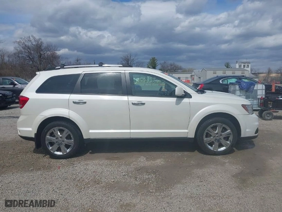 2014 Dodge Journey Limited with VIN 3C4PDCDG8ET142487, listed as a IAAI auction lot 41883362 with 117,632 mi miles. Bid and sale history available at carsss.com. Image 14.