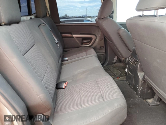 2015 Nissan Titan SL with VIN 1N6AA0ED5FN510723, listed as a Copart auction lot 60952184 with 177,435 mi miles and Salvage Title. Bid and sale history available at carsss.com. Image 10.