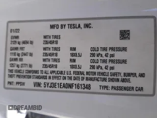 2022 Tesla Model 3 z VIN 5YJ3E1EA0NF161348, wystawiony jako Copart lot #51119285 z przebiegiem Nie podano mil oraz Szkoda całkowita • Salvage title. Historia ofert i sprzedaży dostępna na DreamBid. Obrazek 10.