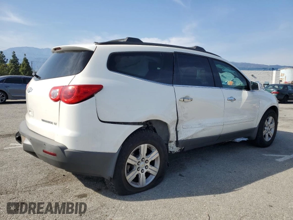 2012 Chevrolet Traverse 1LT with VIN 1GNKRGED4CJ174534, listed as a Copart auction lot 52045045 with 149,791 mi miles and Salvage Title. Bid and sale history available at DreamBid. Image 3.