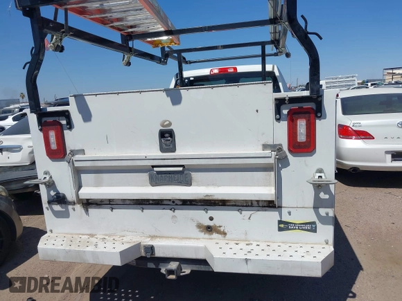 2018 Ram 2500 Tradesman z VIN 3C7WR4AJ8JG293547, wystawiony jako IAAI lot #42474445 z przebiegiem 121 406 mil mil oraz . Historia ofert i sprzedaży dostępna na DreamBid. Obrazek 16.