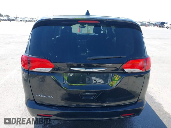 2017 Chrysler Pacifica Touring with VIN 2C4RC1DG6HR501164, listed as a IAAI auction lot 41863304 with 87,705 mi miles and . Bid and sale history available at DreamBid. Image 17.