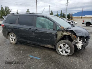 2018 Toyota Sienna LE Auto Access Seat with VIN 5TDKZ3DCXJS929065, listed as a Copart auction lot 48763185 with 67,920 mi miles and Salvage Title. Bid and sale history available at carsss.com. Image 4.