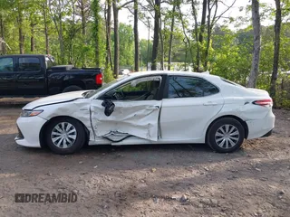 2019 Toyota Camry Hybrid LE z VIN 4T1B31HK4KU005351, wystawiony jako IAAI lot #42162802 z przebiegiem 89 187 mil mil oraz . Historia ofert i sprzedaży dostępna na DreamBid. Obrazek 14.
