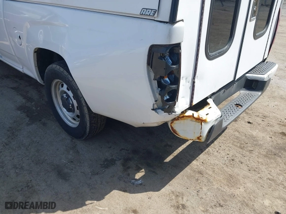 2009 Chevrolet Colorado Work Truck with VIN 1GCCS19E498152583, listed as a IAAI auction lot 41887121 with 245,280 mi miles. Bid and sale history available at carsss.com. Image 6.
