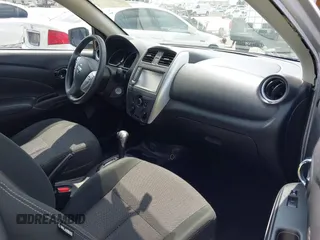 2019 Nissan Versa SV z VIN 3N1CN7AP7KL804002, wystawiony jako IAAI lot #42134636 z przebiegiem 75 107 mil mil oraz . Historia ofert i sprzedaży dostępna na DreamBid. Obrazek 5.