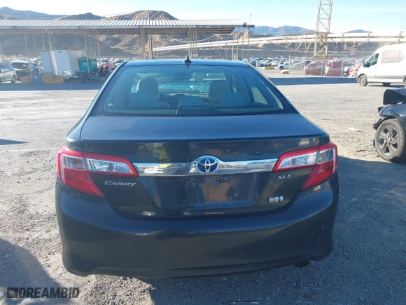 2014 Toyota Camry Hybrid LE with VIN 4T1BD1FK0EU127452, listed as a IAAI auction lot 41354543 with 1 mi miles. Bid and sale history available at carsss.com. Image 16.