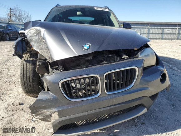 2013 BMW X1 xDrive28i with VIN WBAVL1C58DVR85146, listed as a Copart auction lot 46715745 with 104,949 mi miles and Salvage Title. Bid and sale history available at carsss.com. Image 5.