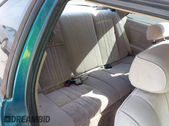 1992 Ford Thunderbird with VIN 1FAPP6049NH155435, listed as a IAAI auction lot 41995083 with 152,615 mi miles and . Bid and sale history available at DreamBid. Image 8.