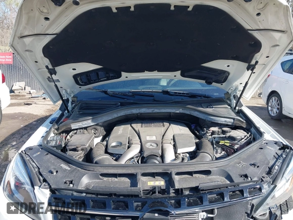 2015 Mercedes-Benz M 63 AMG with VIN 4JGDA7EB6FA471585, listed as a IAAI auction lot 41883006 with 39,243 mi miles and . Bid and sale history available at carsss.com. Image 10.