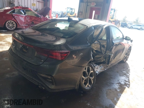 2020 Kia Forte LXS with VIN 3KPF24AD0LE184784, listed as a IAAI auction lot 41341533 with 36,953 mi miles. Bid and sale history available at carsss.com. Image 4.