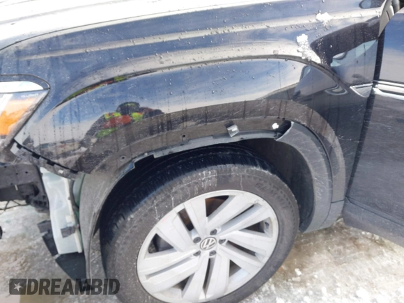2021 Volkswagen Atlas SE with VIN 1V2KE2CA0MC231882, listed as a IAAI auction lot 41542291 with 37,219 mi miles and . Bid and sale history available at DreamBid. Image 17.