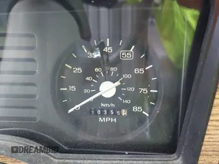 1984 Ford Tempo z VIN 1FABP19R3EK173928, wystawiony jako IAAI lot #41561559 z przebiegiem 30 355 mil mil oraz . Historia ofert i sprzedaży dostępna na DreamBid. Obrazek 15.
