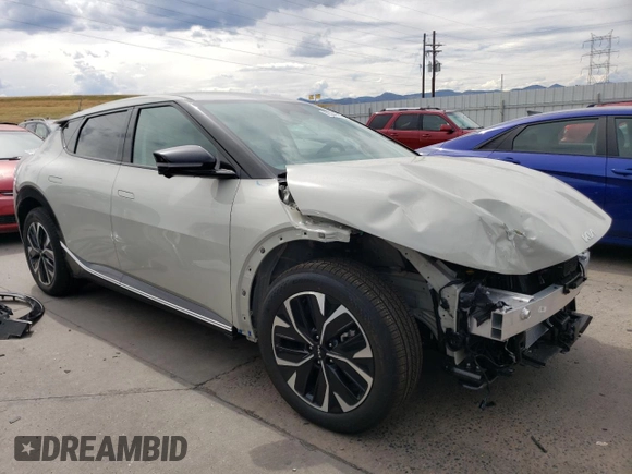 2024 Kia EV6 Light Long Range with VIN KNDC3DLC8R5620922, listed as a Copart auction lot 68384794 with 418 mi miles and Salvage Title. Bid and sale history available at carsss.com. Image 4.