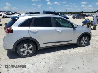 2017 Kia Niro LX with VIN KNDCB3LC8H5091046, listed as a Copart auction lot 63559304 with 79,530 mi miles and Salvage Title. Bid and sale history available at carsss.com. Image 3.