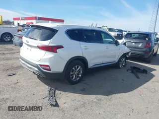2020 Hyundai Santa Fe SEL w/SULEV with VIN 5NMS33AD3LH153043, listed as a IAAI auction lot 41733954 with 114,206 mi miles. Bid and sale history available at carsss.com. Image 4.