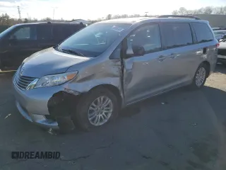 2013 Toyota Sienna XLE AAS z VIN 5TDYK3DC1DS389687, wystawiony jako Copart lot #44355905 z przebiegiem 188 780 mil mil oraz Szkoda całkowita • Salvage title. Historia ofert i sprzedaży dostępna na DreamBid. Obrazek 1.