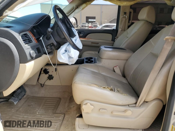 2008 Chevrolet Tahoe 2LT z VIN 1GNFC13J58R130186, wystawiony jako Copart lot #48639735 z przebiegiem 168 905 mil mil oraz Szkoda całkowita • Salvage title. Historia ofert i sprzedaży dostępna na DreamBid. Obrazek 7.