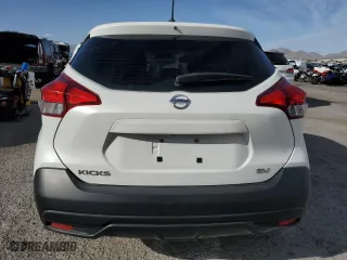 2018 Nissan Kicks SV with VIN 3N1CP5CU1JL530747, listed as a Copart auction lot 49911864 with 56,510 mi miles and Clean Title. Bid and sale history available at carsss.com. Image 6.