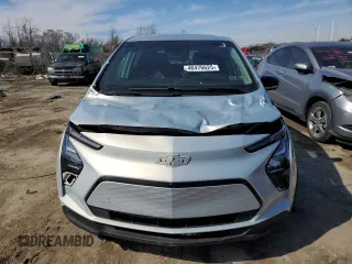 2023 Chevrolet Bolt EV 2LT z VIN 1G1FX6S0XP4156094, wystawiony jako Copart lot #46476625 z przebiegiem 73 367 mil mil oraz Szkody całkowita. Historia ofert i sprzedaży dostępna na DreamBid. Obrazek 5.