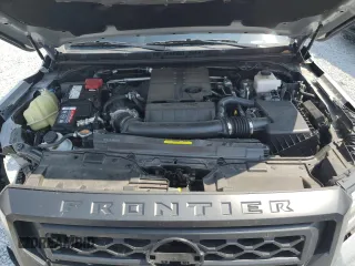 2024 Nissan Frontier SV z VIN 1N6ED1EJ9RN612373, wystawiony jako Copart lot #56167395 z przebiegiem 29 620 mil mil oraz Szkoda całkowita • Salvage title. Historia ofert i sprzedaży dostępna na DreamBid. Obrazek 11.