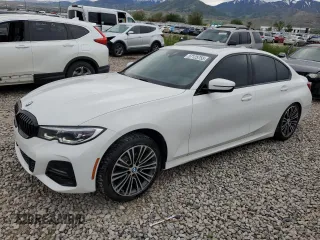 2021 BMW 3 Series 330i xDrive z VIN 3MW5R7J05M8B93077, wystawiony jako Copart lot #57125755 z przebiegiem 43 123 mil mil oraz Szkoda całkowita • Salvage title. Historia ofert i sprzedaży dostępna na DreamBid. Obrazek 1.