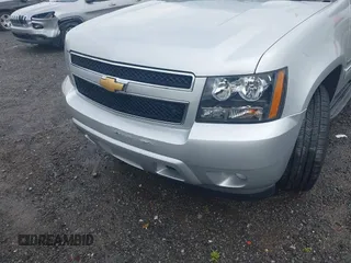 2012 Chevrolet Tahoe LS z VIN 1GNSCAE02CR308972, wystawiony jako IAAI lot #42495520 z przebiegiem 205 295 mil mil oraz . Historia ofert i sprzedaży dostępna na DreamBid. Obrazek 6.