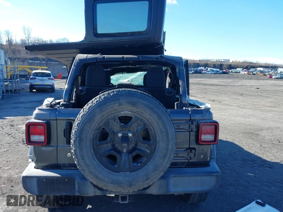 2019 Jeep Wrangler Unlimited Sport S with VIN 1C4HJXDG7KW572294, listed as a IAAI auction lot 41607986 with 61,734 mi miles and . Bid and sale history available at DreamBid. Image 16.