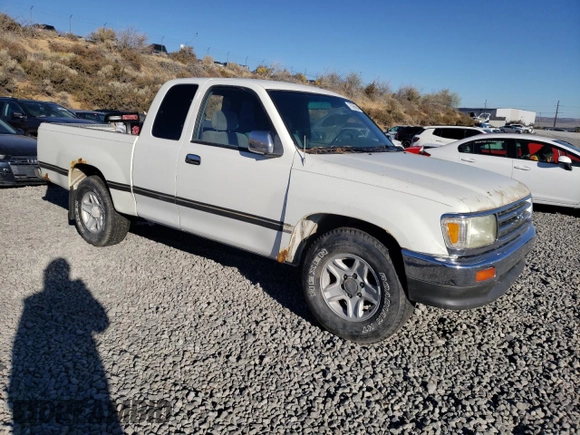 1995 Toyota T100 SR5 with VIN JT4VD12F1S0004904, listed as a Copart auction lot 75796804 with 182,011 mi miles and Salvage Title. Bid and sale history available at DreamBid. Image 4.