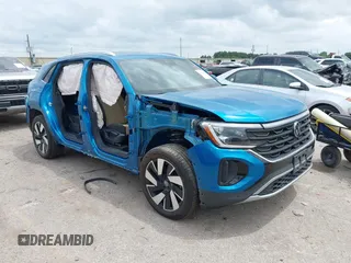 2024 Volkswagen Atlas SE с VIN 1V2WE2CA2RC208807, выставлен на аукционе IAAI как лот 42136547 с пробегом 6 197 миль миль и . История ставок и продаж доступна на DreamBid. Изображение 1.