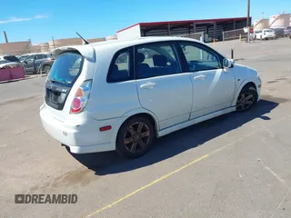 2006 Suzuki Aerio SX z VIN JS2RC61H365352903, wystawiony jako IAAI lot #41874645 z przebiegiem 89 082 mil mil oraz . Historia ofert i sprzedaży dostępna na DreamBid. Obrazek 4.