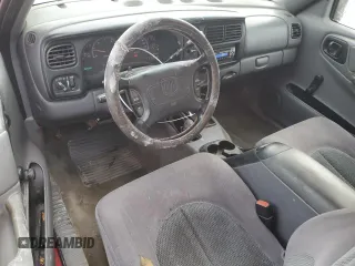 1999 Dodge Dakota SLT with VIN 1B7GG22X1XS163478, listed as a Copart auction lot 88742795 with 205,334 mi miles and Salvage Title. Bid and sale history available at carsss.com. Image 8.