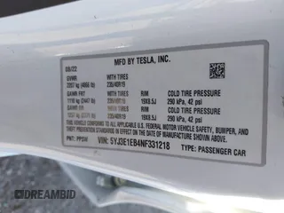 2022 Tesla Model 3 Long Range z VIN 5YJ3E1EB4NF331218, wystawiony jako IAAI lot #41827613 z przebiegiem 84 088 mil mil oraz . Historia ofert i sprzedaży dostępna na DreamBid. Obrazek 9.