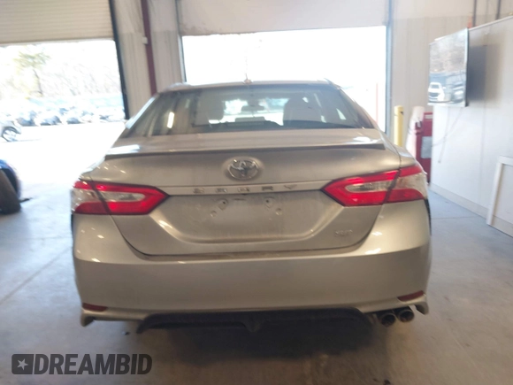 2020 Toyota Camry SE z VIN 4T1G11AK5LU350329, wystawiony jako IAAI lot #41617963 z przebiegiem 75 980 mil mil oraz . Historia ofert i sprzedaży dostępna na DreamBid. Obrazek 16.
