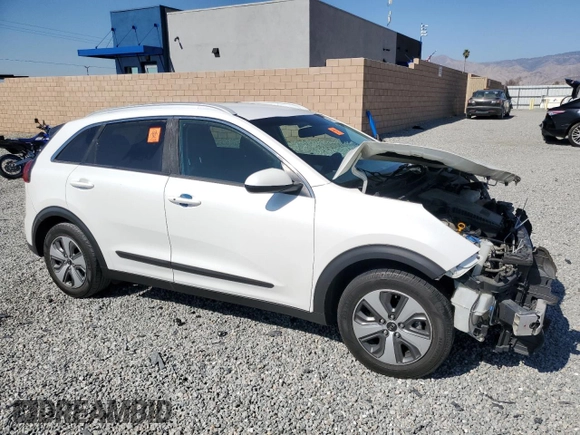 2018 Kia Niro LX with VIN KNDCB3LC9J5170876, listed as a Copart auction lot 46695975 with 33,373 mi miles and Salvage Title. Bid and sale history available at carsss.com. Image 4.