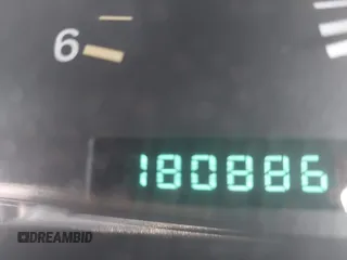 2000 Jeep Cherokee z VIN 1J4FT48S7YL134491, wystawiony jako IAAI lot #42789305 z przebiegiem 180 886 mil mil oraz . Historia ofert i sprzedaży dostępna na DreamBid. Obrazek 12.