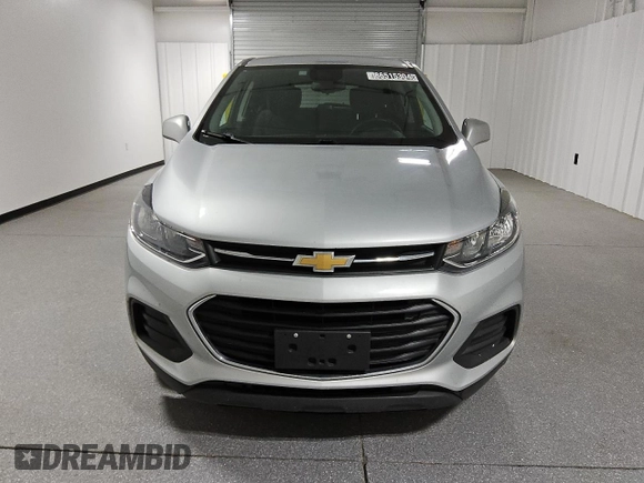 2020 Chevrolet Trax LS with VIN 3GNCJKSBXLL299838, listed as a Copart auction lot 86515304 with 111,091 mi miles and Clean Title. Bid and sale history available at carsss.com. Image 5.