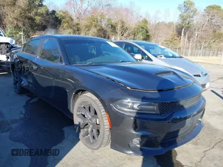 2020 Dodge Charger R/T with VIN 2C3CDXCT8LH192594, listed as a IAAI auction lot 41570641 with 31,920 mi miles and . Bid and sale history available at carsss.com. Image 1.