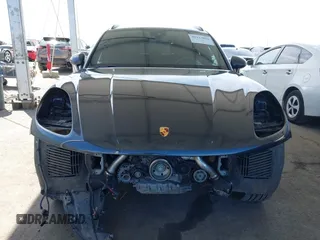 2022 Porsche Macan S z VIN WP1AG2A53NLB21910, wystawiony jako IAAI lot #41913844 z przebiegiem 70 747 mil mil oraz . Historia ofert i sprzedaży dostępna na DreamBid. Obrazek 13.